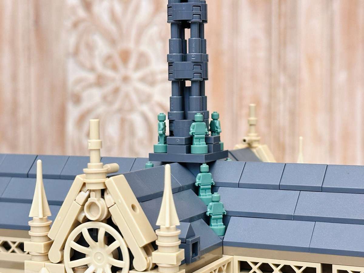 LEGO Notre-Dame Paris Architecture Landmark Collection Set - 4383 Pcs