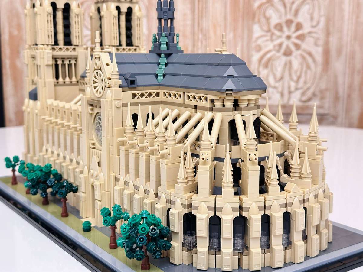 LEGO Notre-Dame Paris Architecture Landmark Collection Set - 4383 Pcs