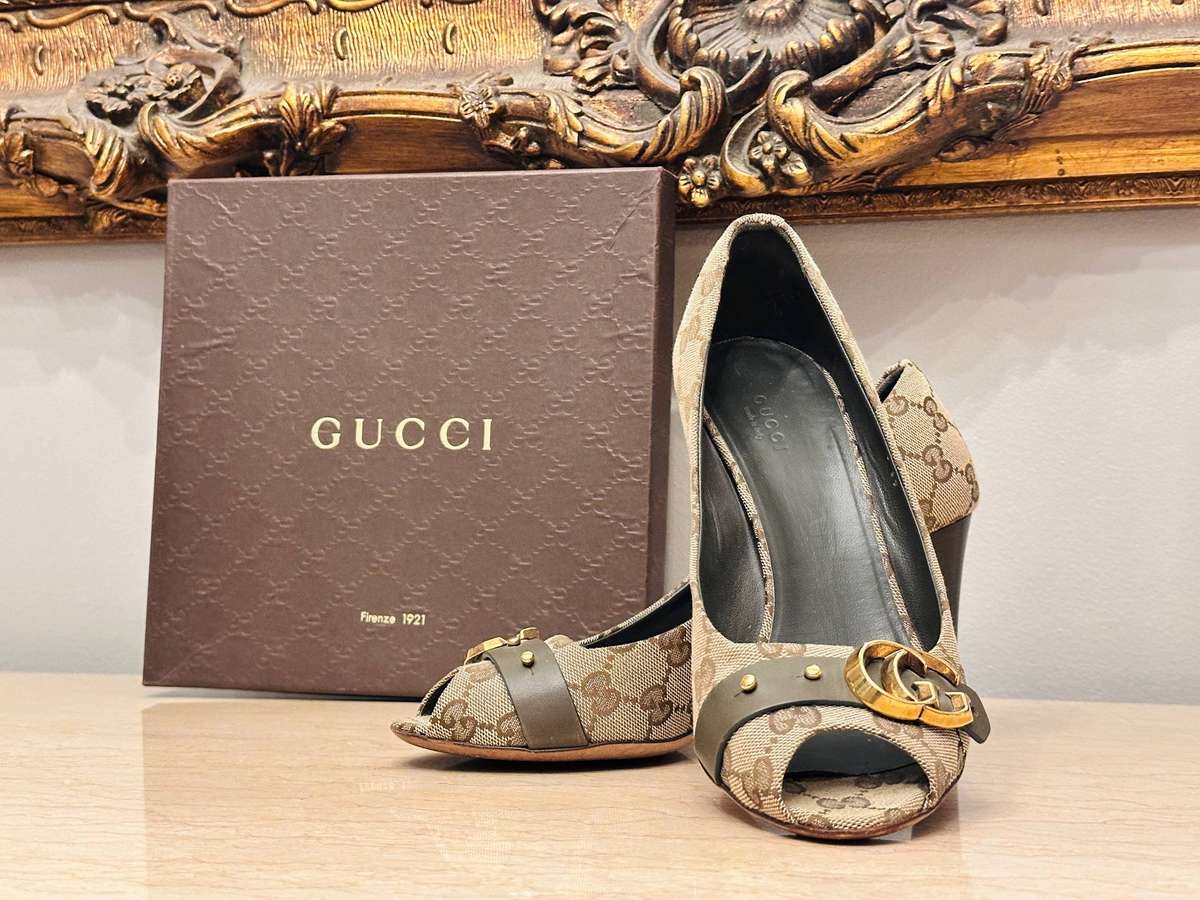 Gucci Iconic Signature Monogram Ladies Shoes