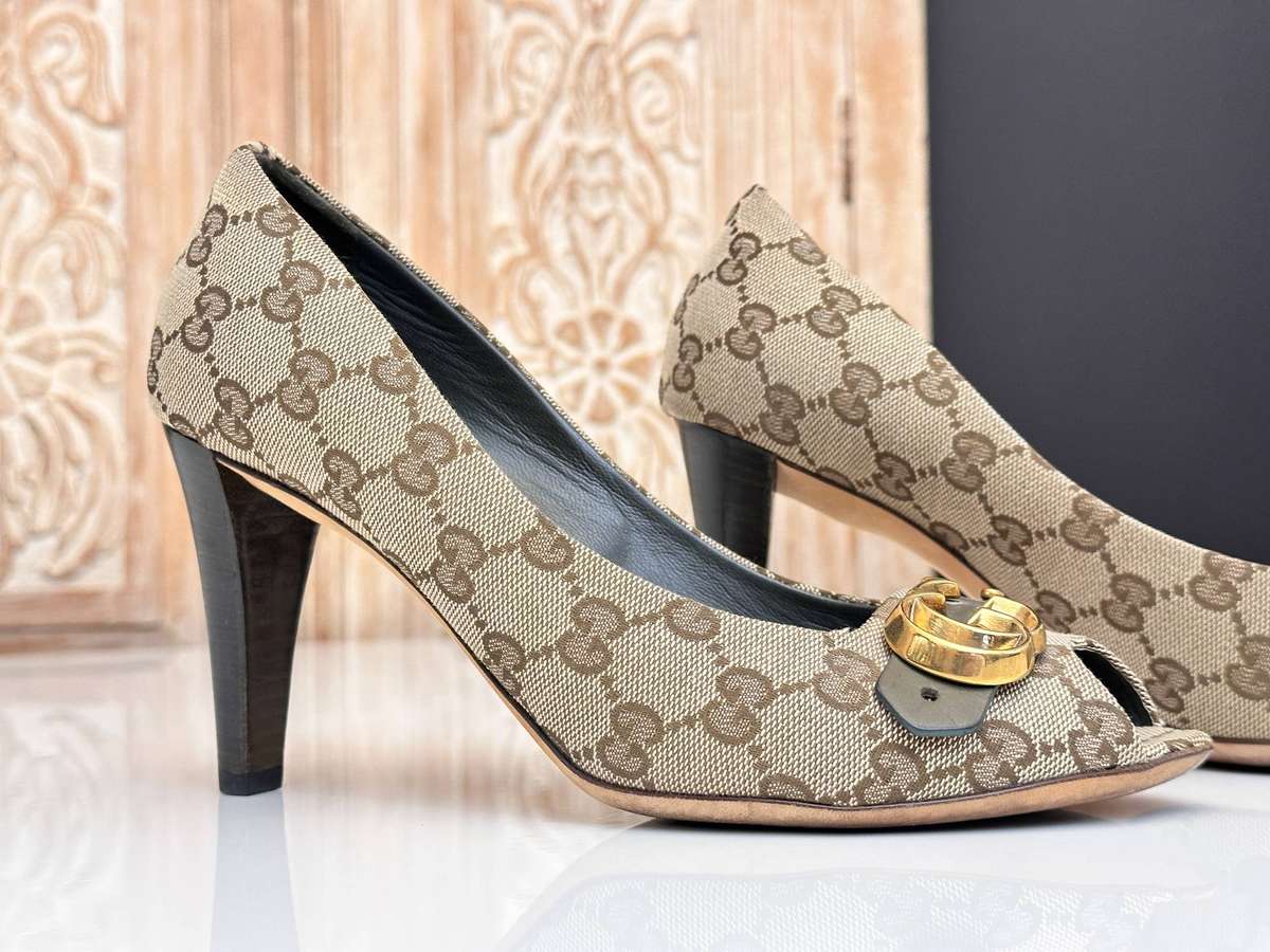 Gucci Iconic Signature Monogram Ladies Shoes