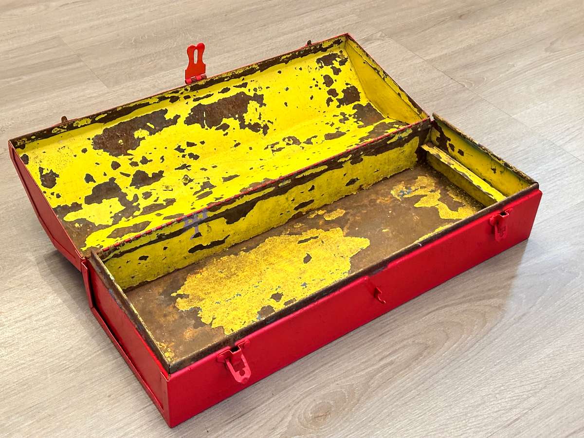 RARE FIND Large Vintage Metal Tool Box
