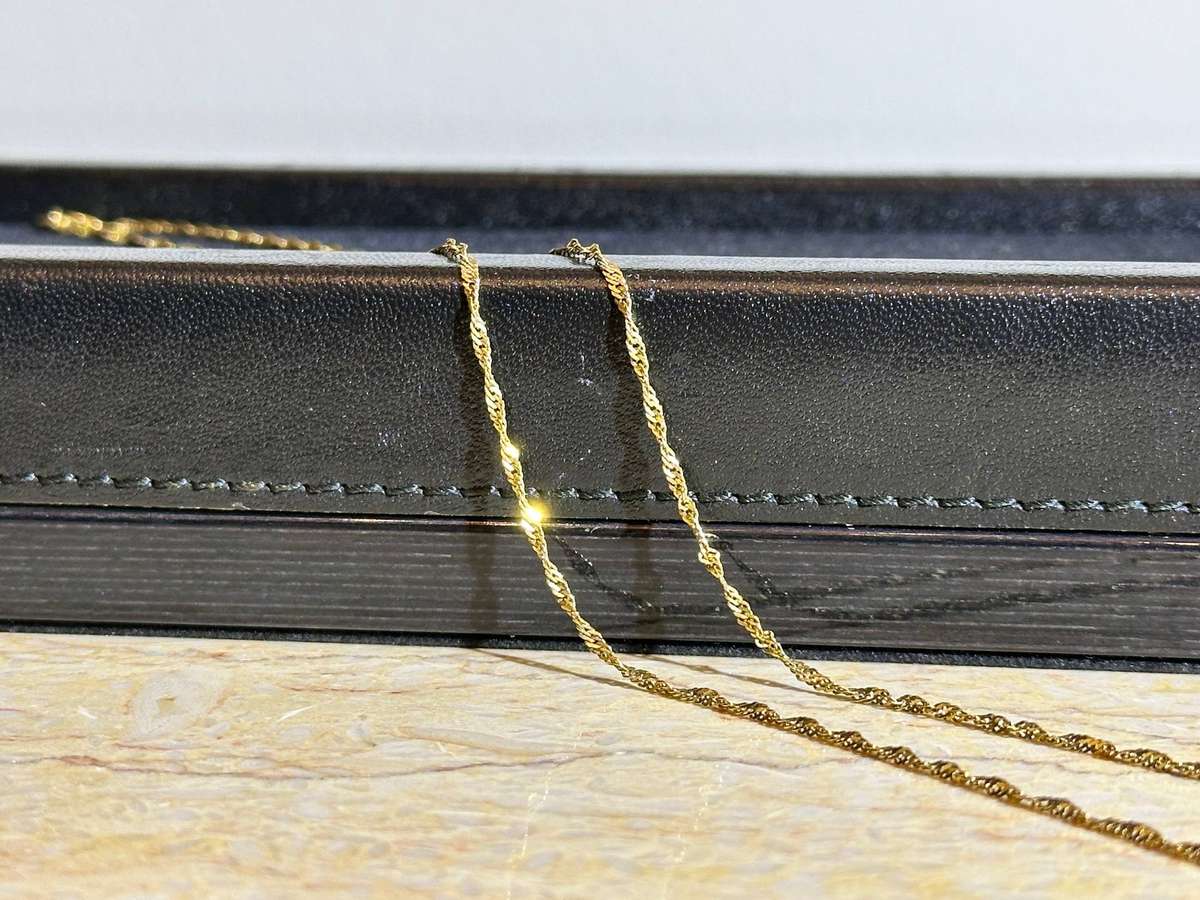 Vintage 9ct Gold Statement Necklace