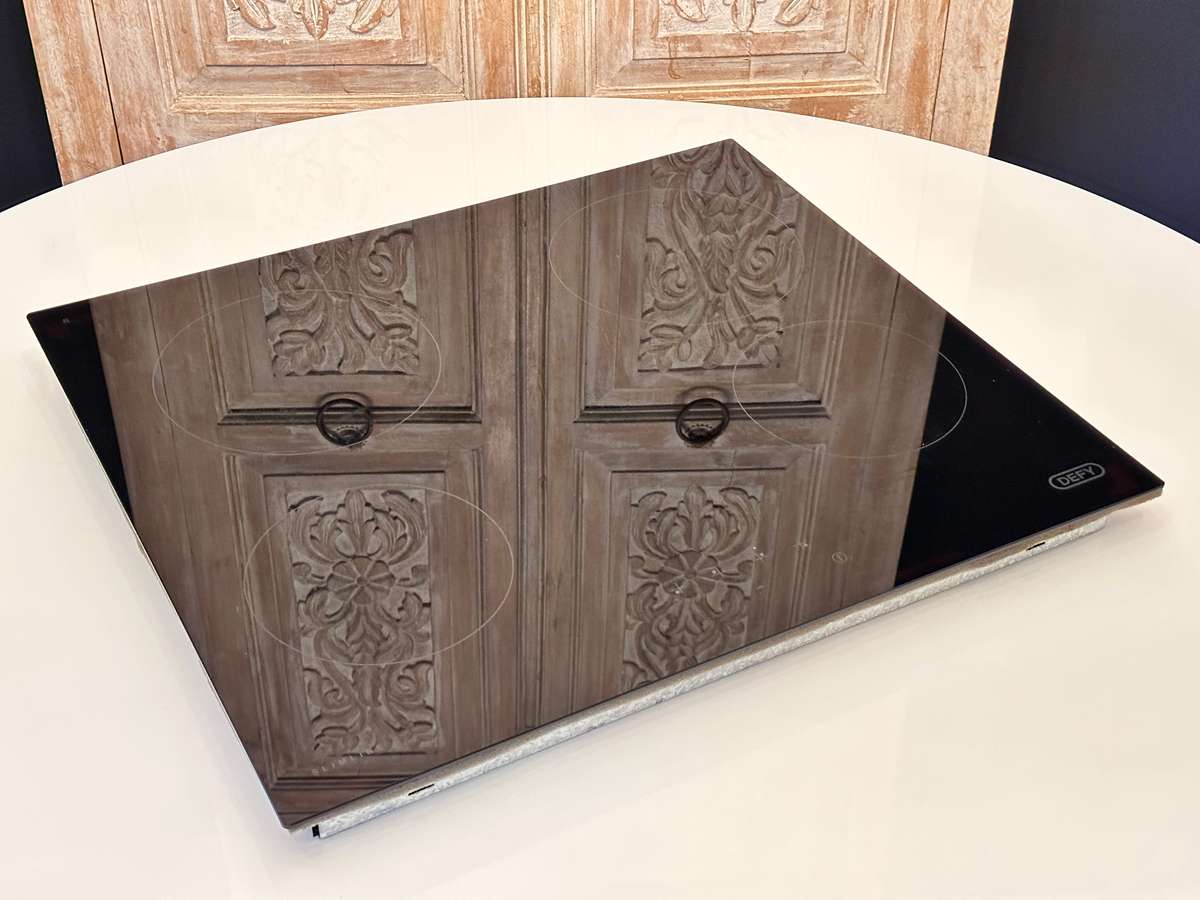 DEFY Slimline Glass Touch Control Hob