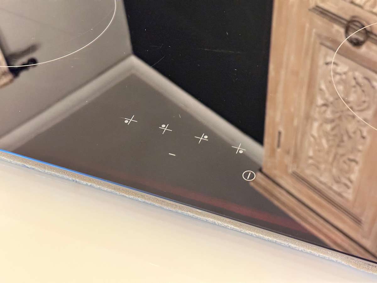 DEFY Slimline Glass Touch Control Hob