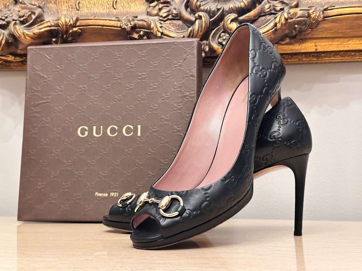 Gucci Iconic Signature Monogram Ladies Shoes