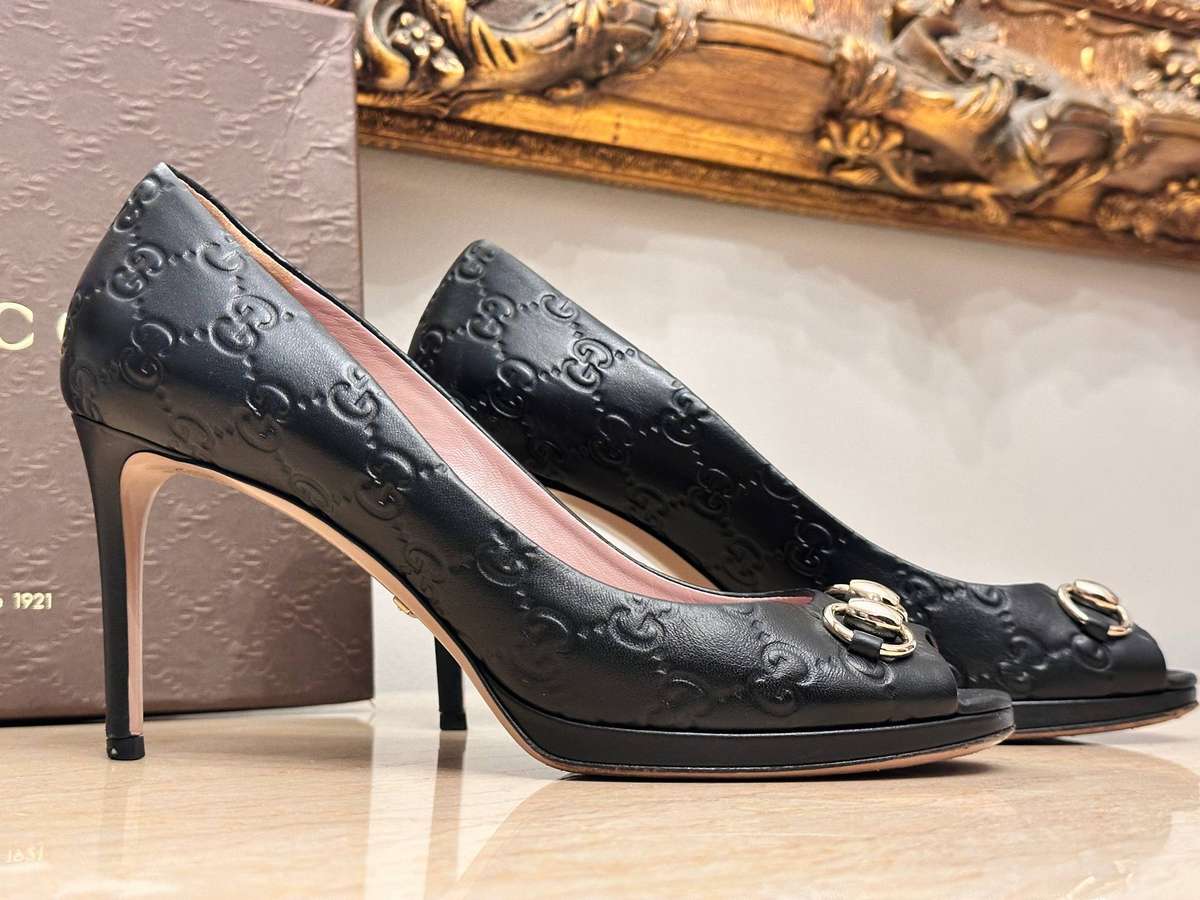 Gucci Iconic Signature Monogram Ladies Shoes