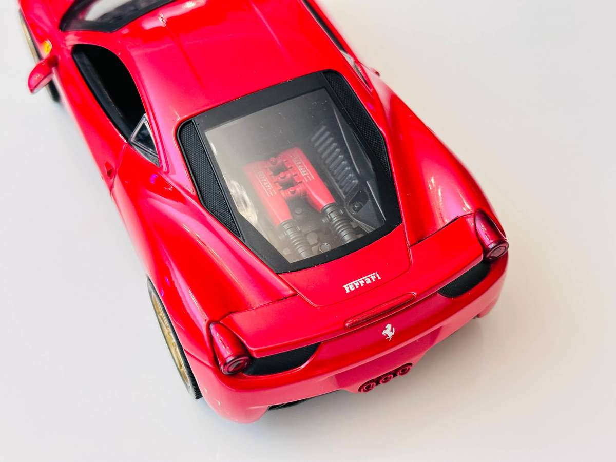 FERRARI Hot Wheels Elite 458 Italia Model Collectors Edition in Original Box