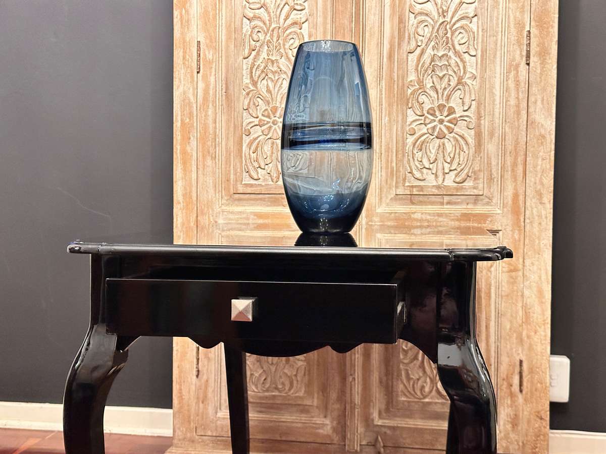 Exquisite Designer Piano Black Statement Table