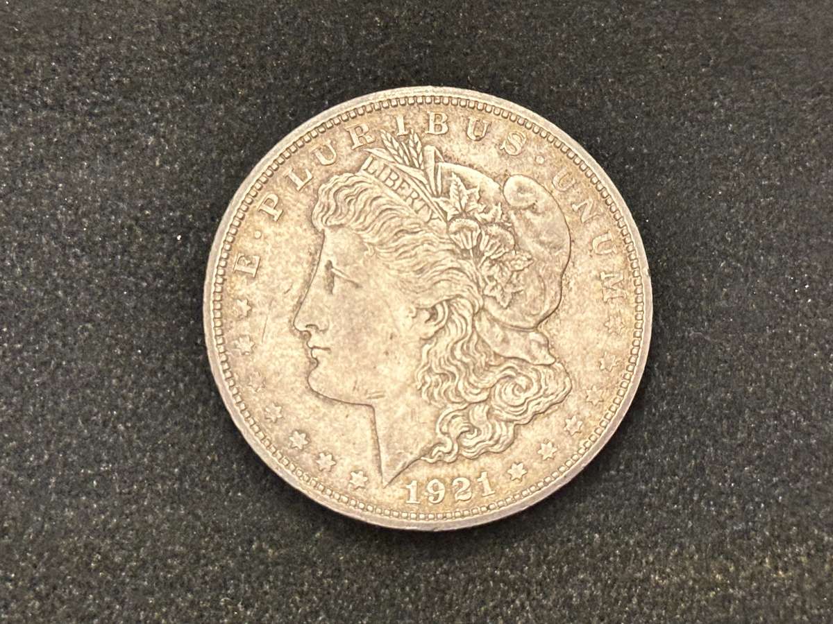 ULTRA RARE 1921 SILVER MORGAN DOLLAR - A Collectors Must Have - Last Year of Issue