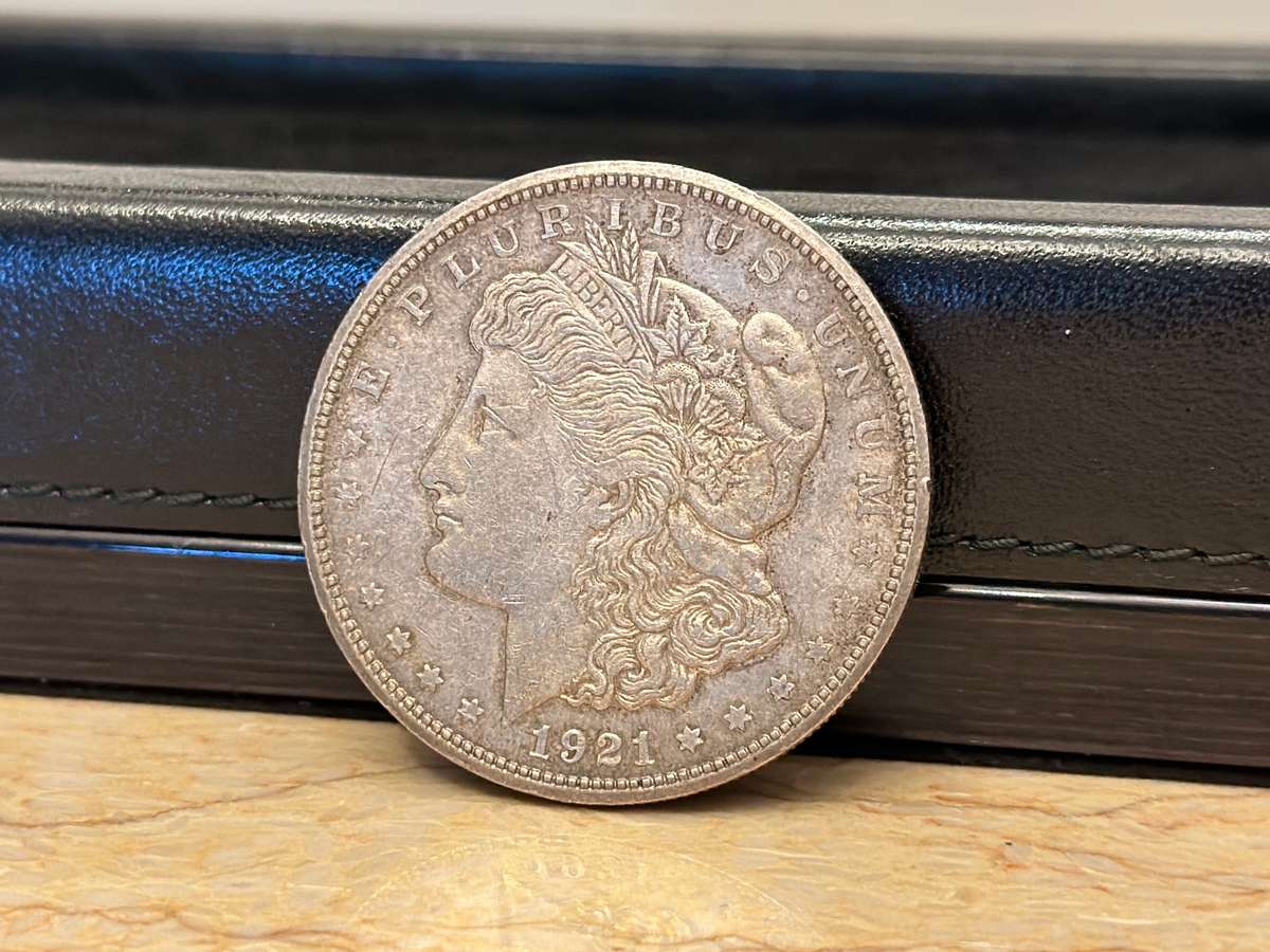 ULTRA RARE 1921 SILVER MORGAN DOLLAR - A Collectors Must Have - Last Year of Issue