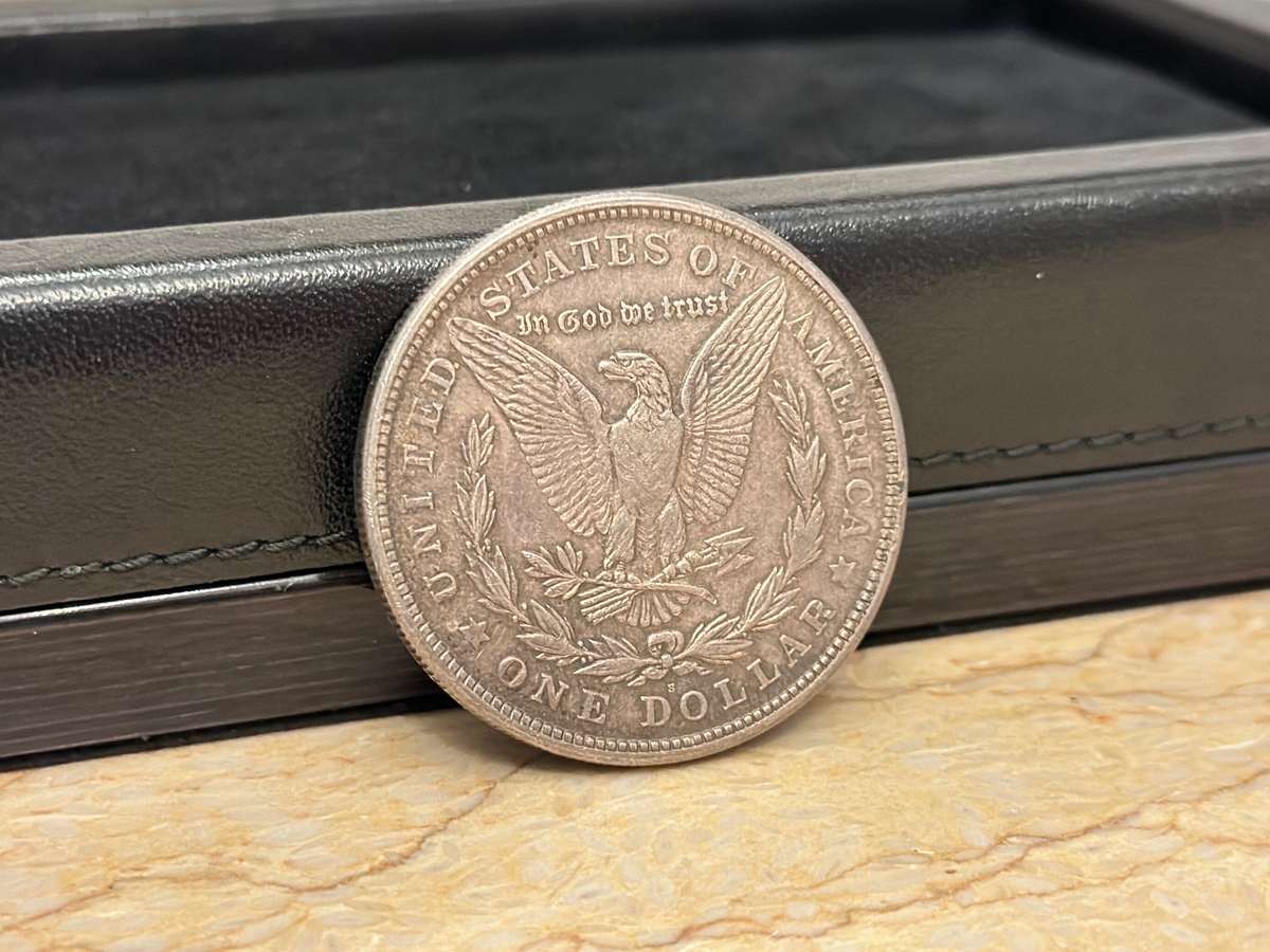 ULTRA RARE 1921 SILVER MORGAN DOLLAR - A Collectors Must Have - Last Year of Issue