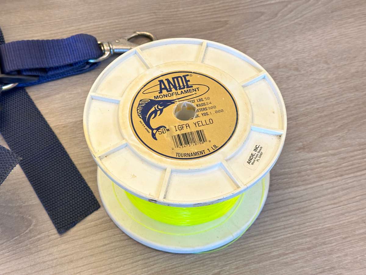 GREAT FISHING ALUTECNOS Harness & Tackle Combo