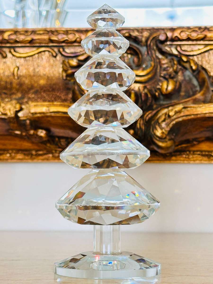 Exquisite Crystal Statement Christmas Tree