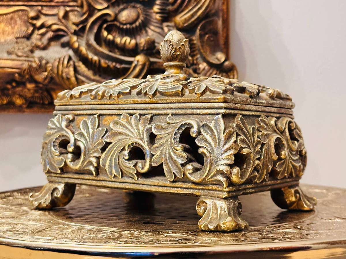 Vintage Ornate Gold gilded Exquisite Statement Piece