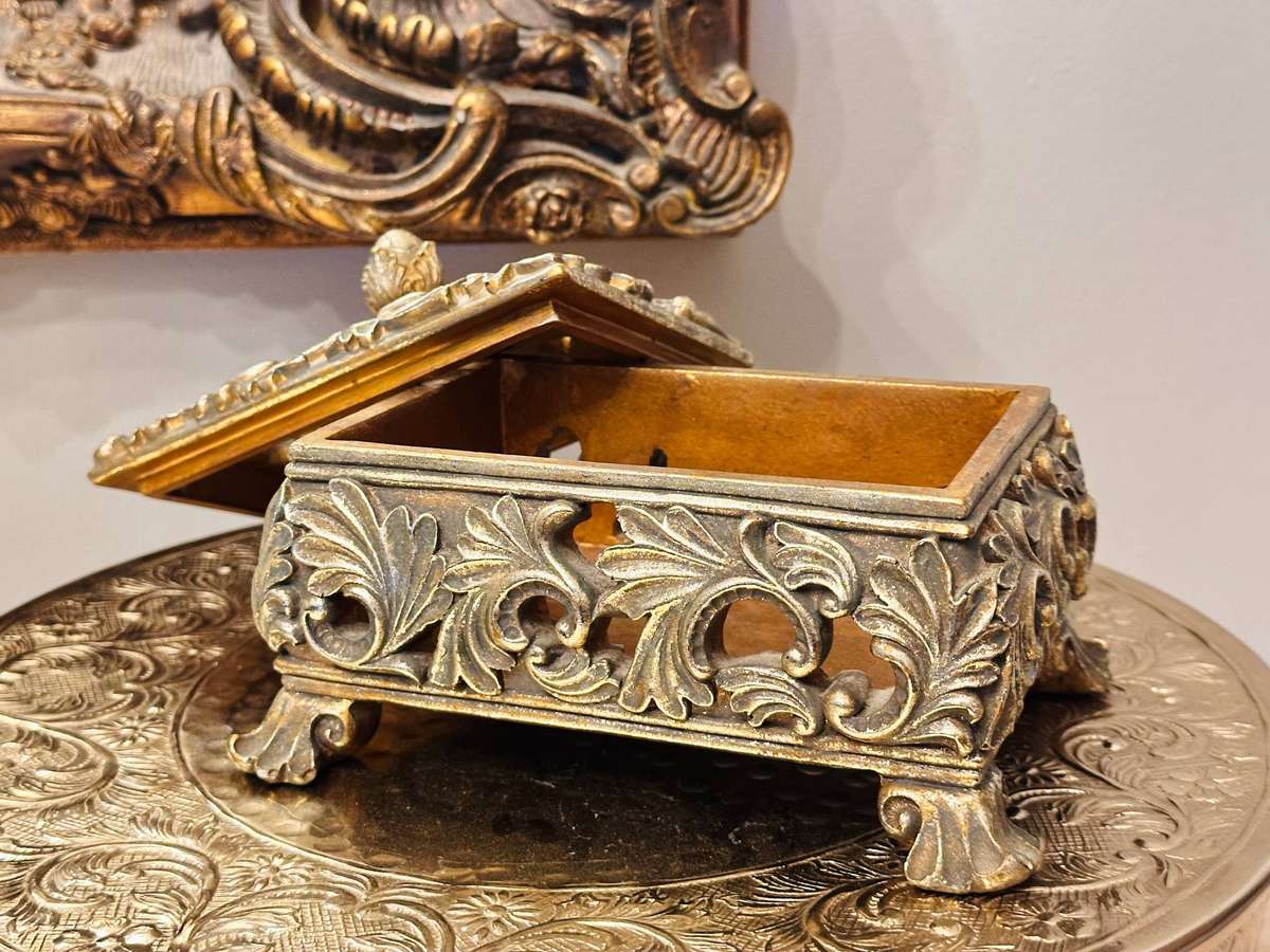 Vintage Ornate Gold gilded Exquisite Statement Piece