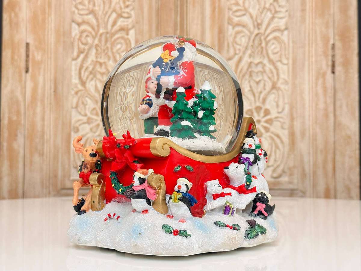 Showstopper Signature Edition Extra Large Musical Light up Self Snowing Snow Globe