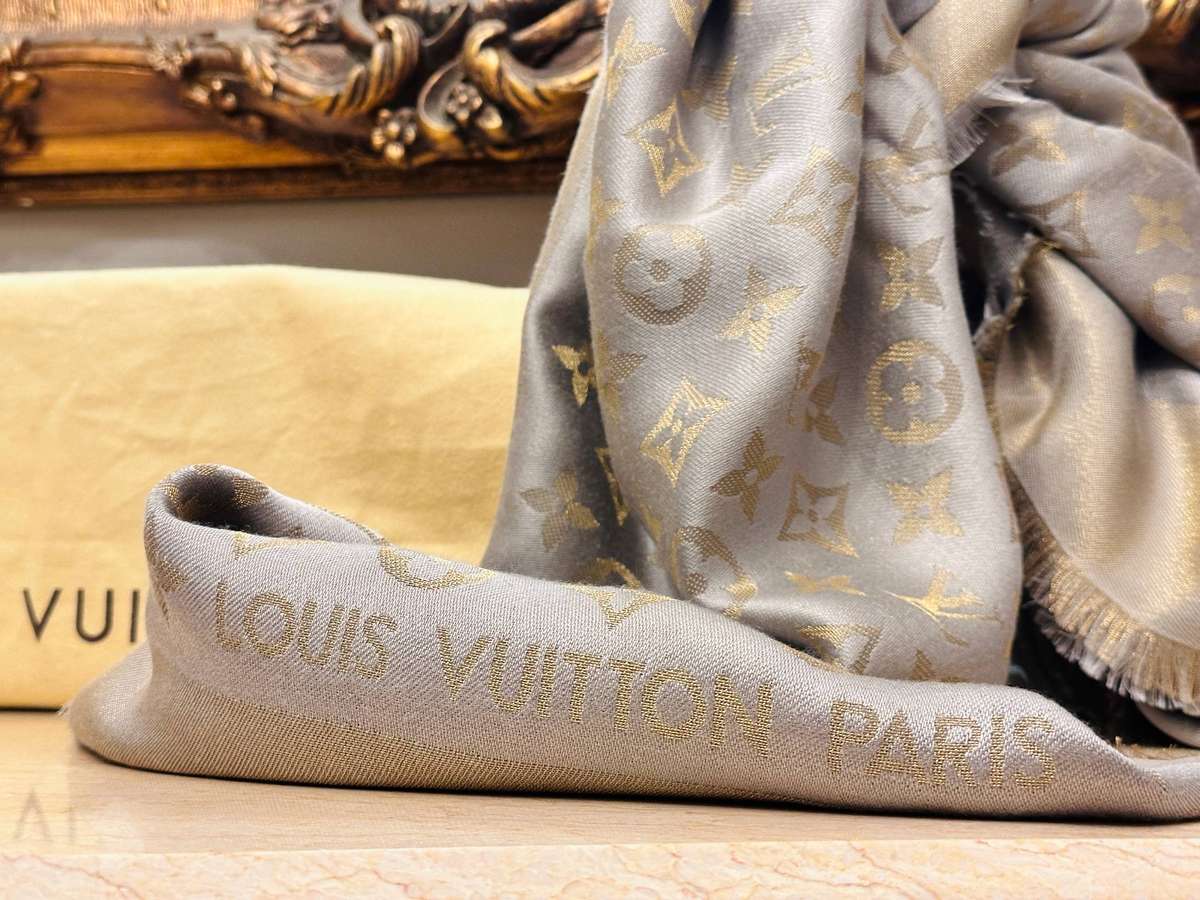 Louis Vuitton Iconic Monogram Signature Collection Scarf