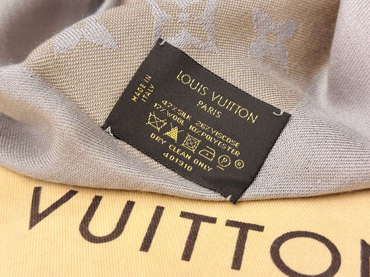 Louis Vuitton Iconic Monogram Signature Collection Scarf