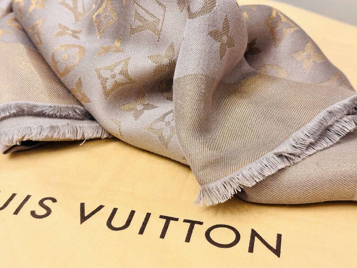 Louis Vuitton Iconic Monogram Signature Collection Scarf
