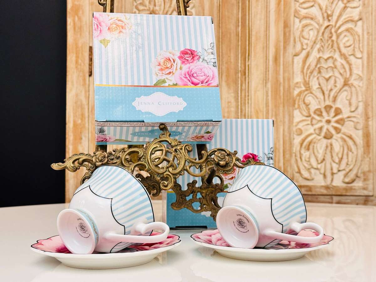 Jenna Clifford Exquisite Cup & Saucer Sets Boxed