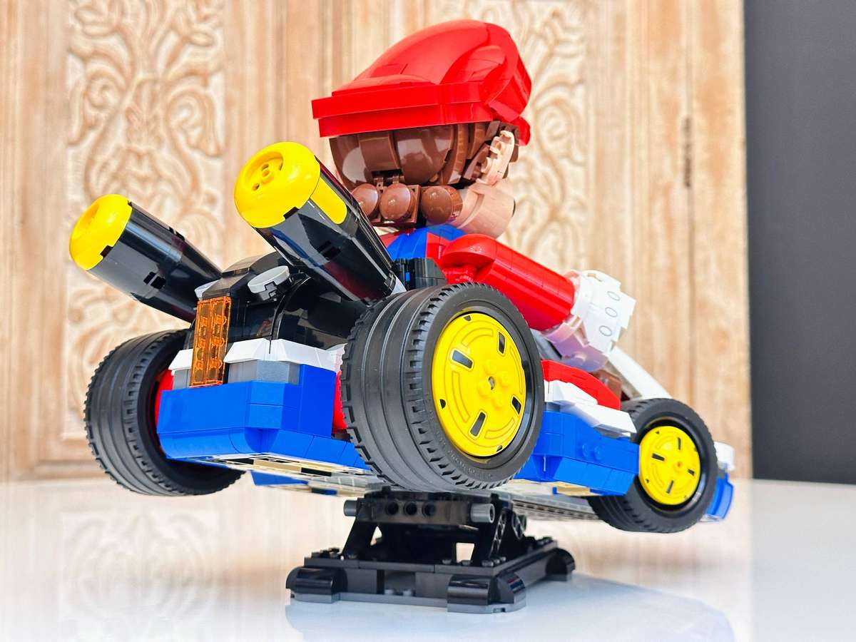 LEGO Iconic Super Mario Kart Nintendo Collectable with Original Box