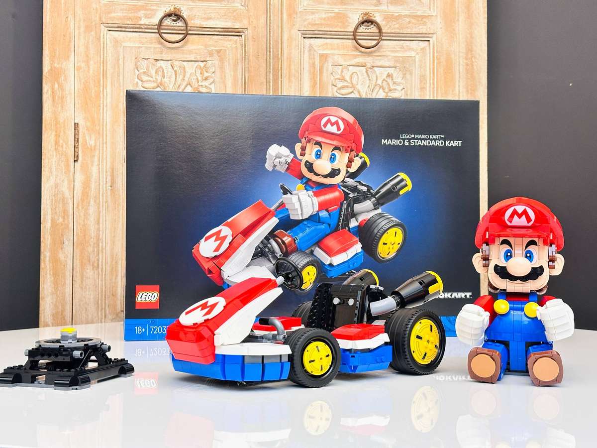 LEGO Iconic Super Mario Kart Nintendo Collectable with Original Box