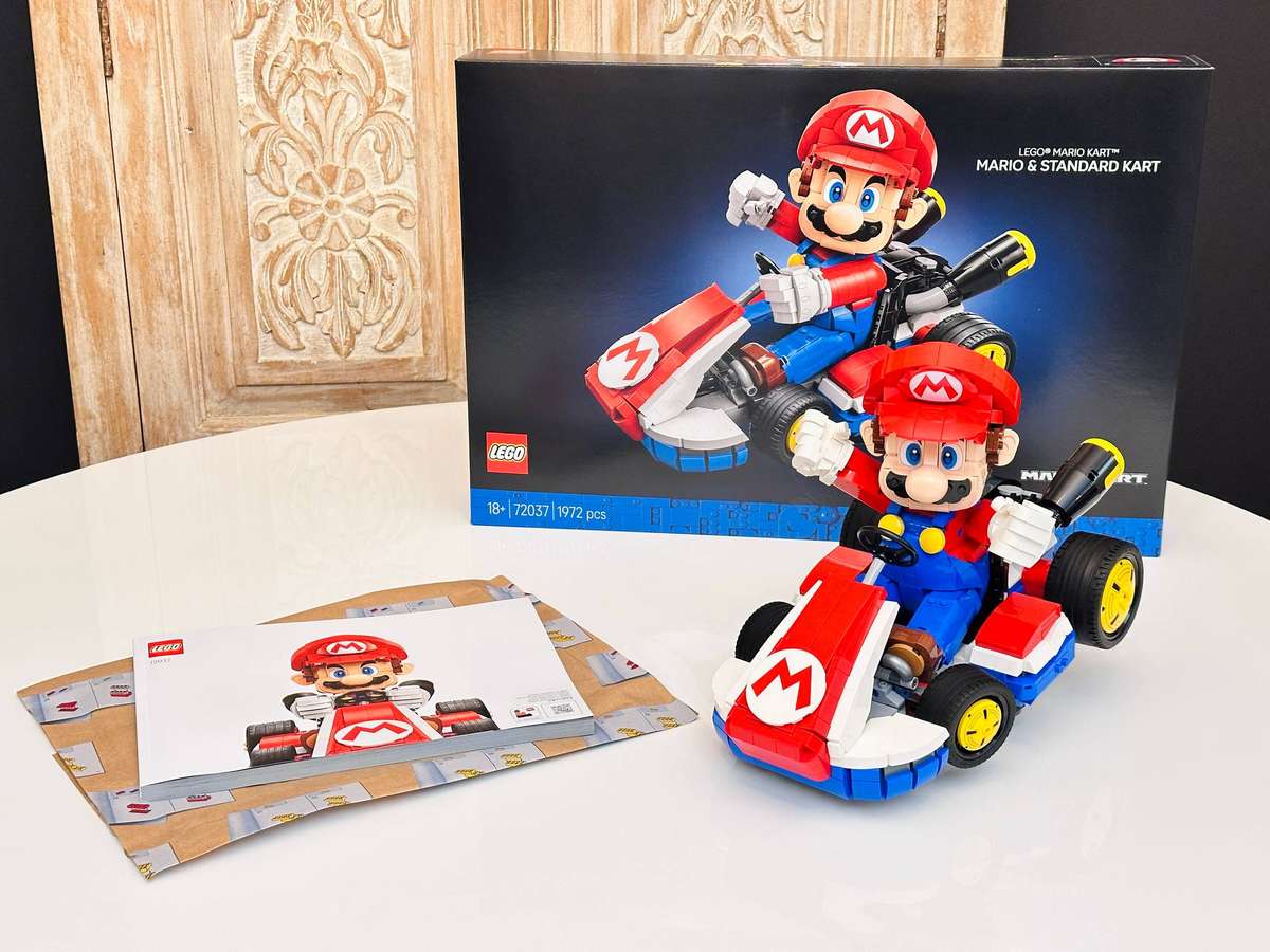 LEGO Iconic Super Mario Kart Nintendo Collectable with Original Box