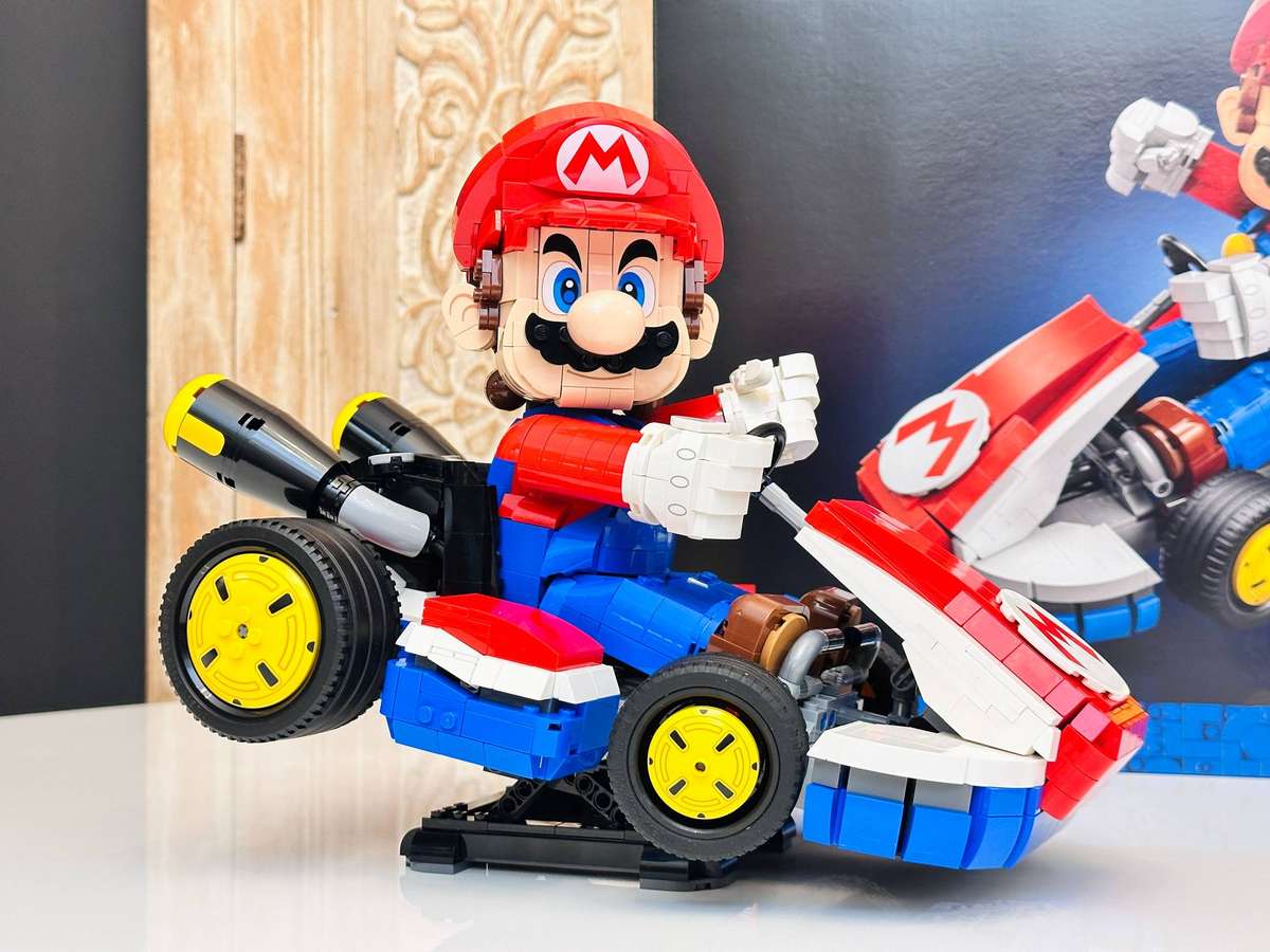 LEGO Iconic Super Mario Kart Nintendo Collectable with Original Box
