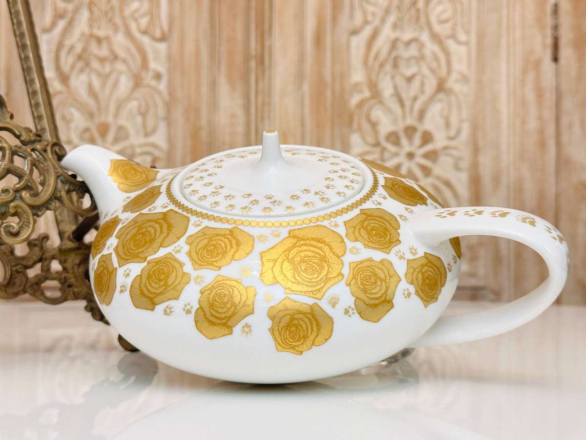 Jenna Clifford Iconic Signature Collection Large Designer Tea Pot