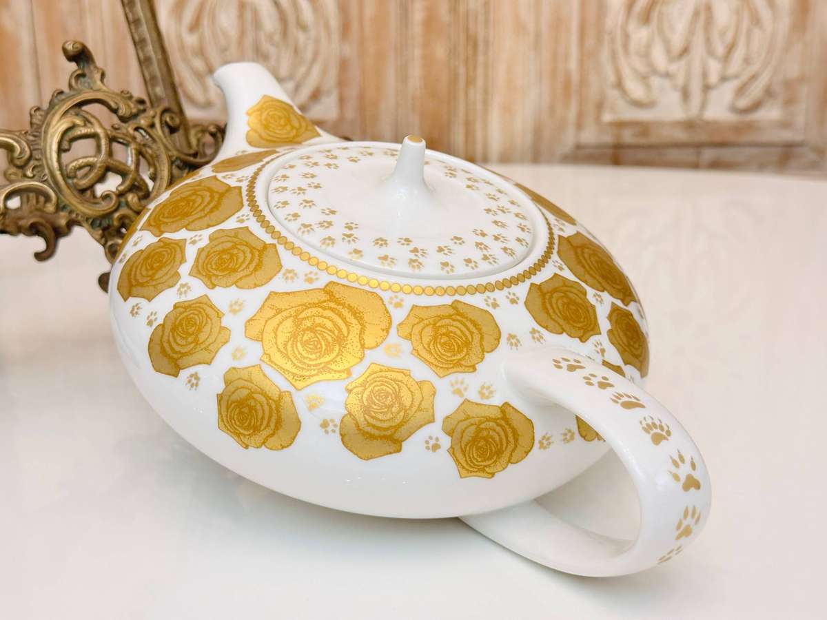 Jenna Clifford Iconic Signature Collection Large Designer Tea Pot