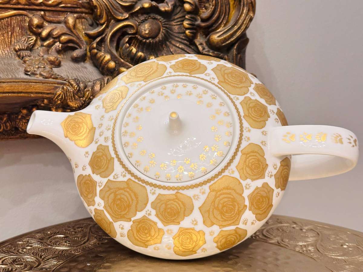 Jenna Clifford Iconic Signature Collection Large Designer Tea Pot