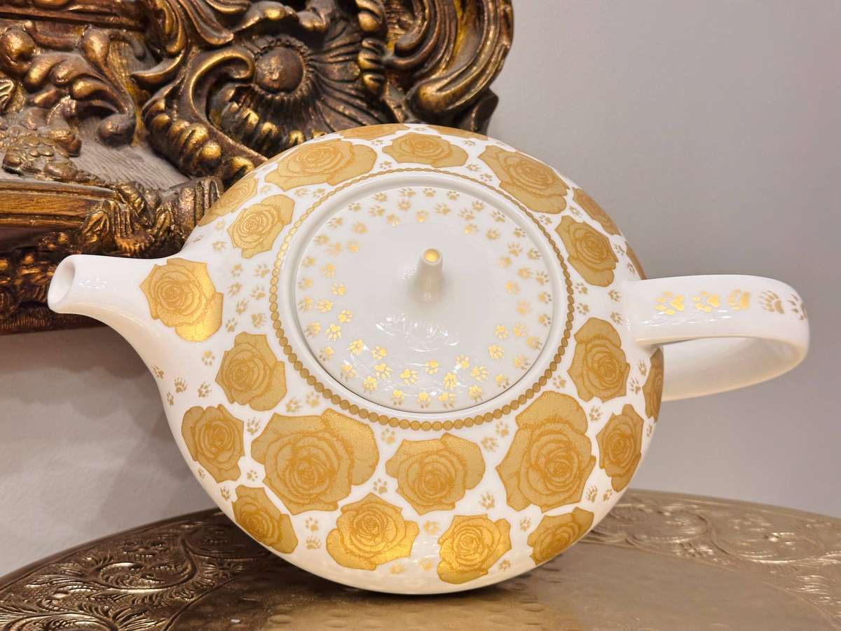 Jenna Clifford Iconic Signature Collection Large Designer Tea Pot