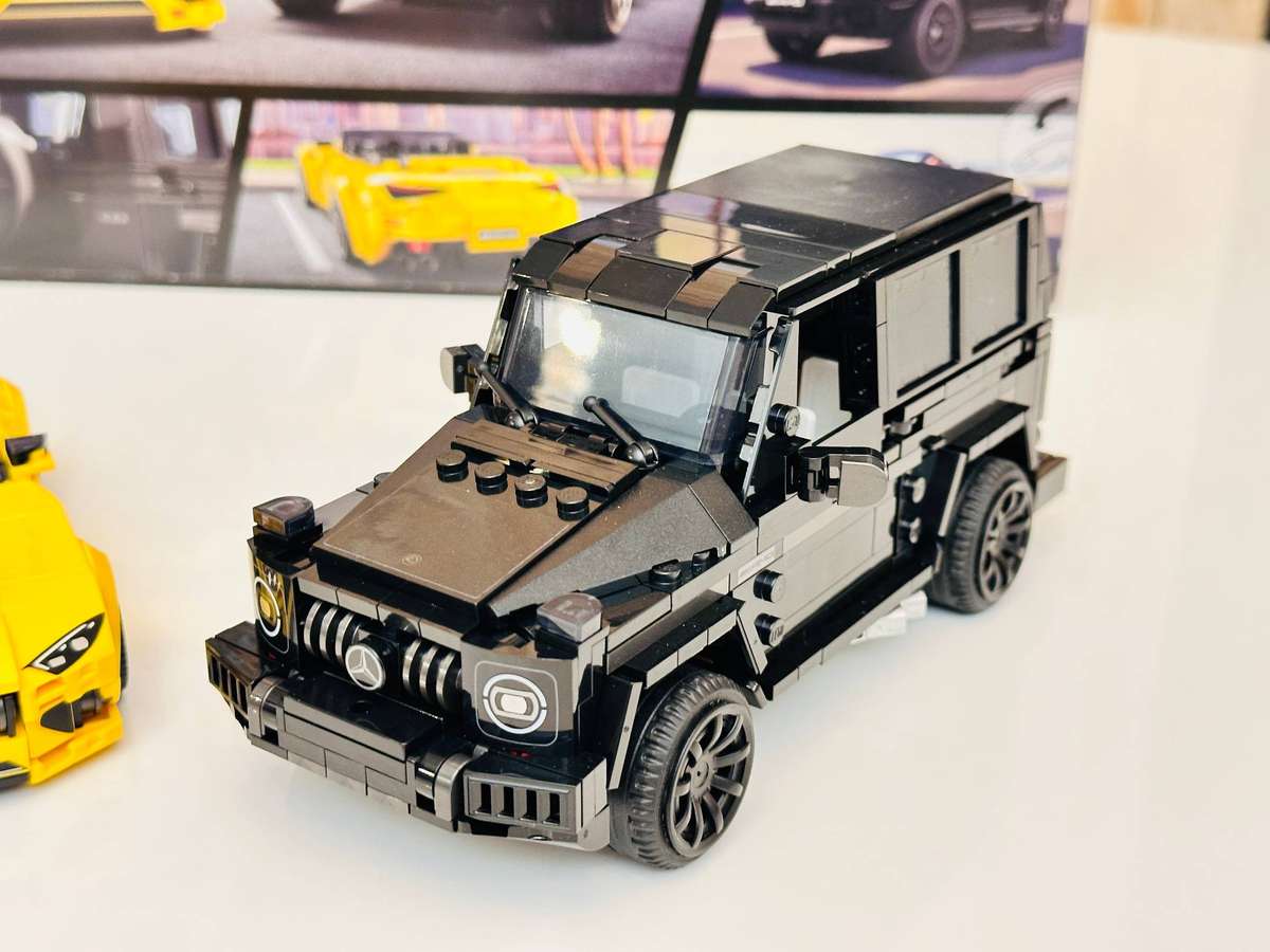 LEGO Mercedes AMG G63 & SL63 AMG Collectable Set with Original Box