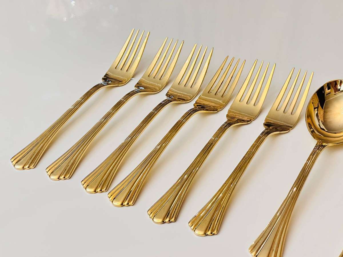 Eetrite 24 Carat Gold Plated Vintage Cutlery Set in Original Wooden Case