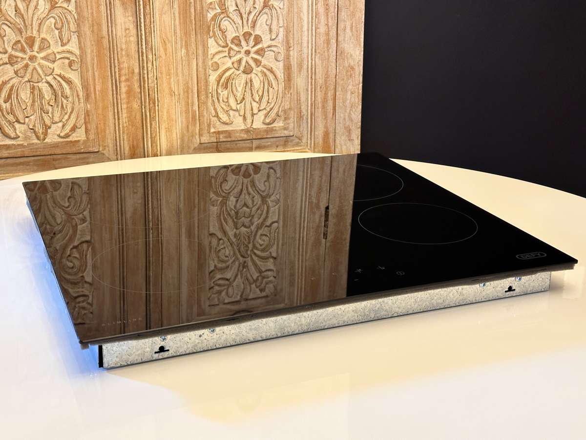 DEFY Slimline Glass Touch Control Hob