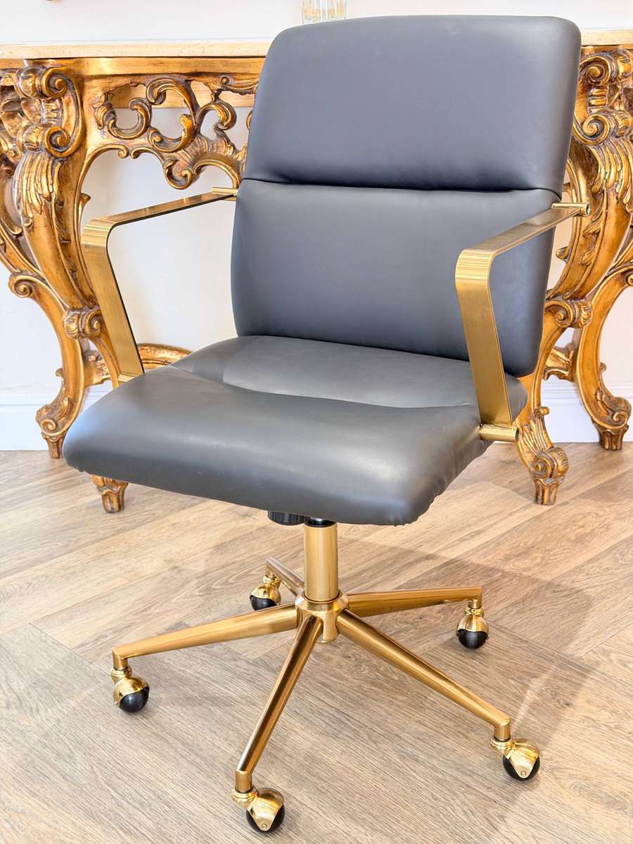 Elegant Reclining Swivel Executive Chair