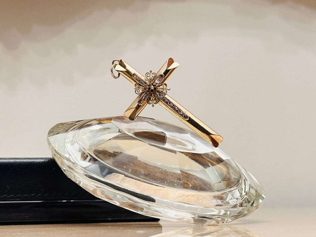 9ct Gold Antique French Statement Cross with Filigree & Pearl