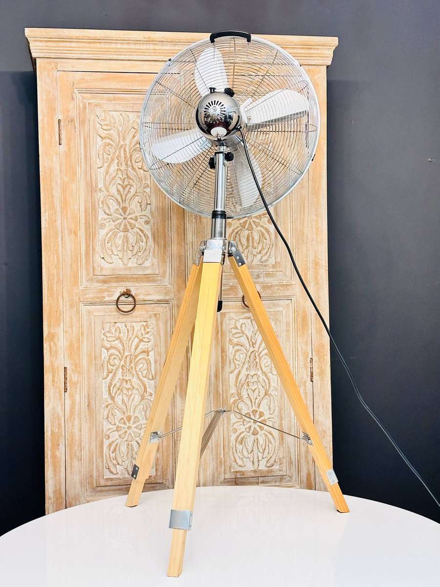 Russell Hobbs Tripod Pedestal Fan