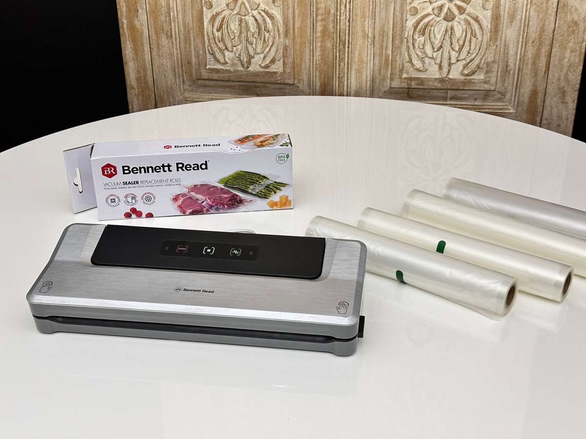 Bennett Read Vacuum Sealer with Vacuum Sealer Rolls