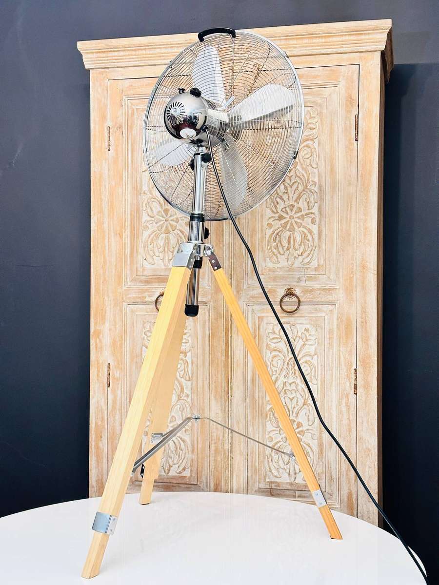 Russell Hobbs Tripod Pedestal Fan