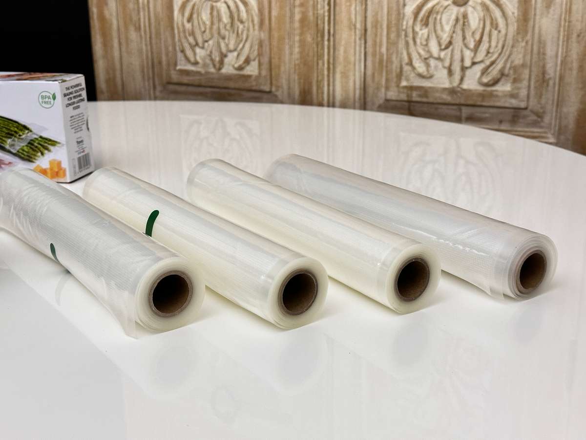 Bennett Read Vacuum Sealer with Vacuum Sealer Rolls