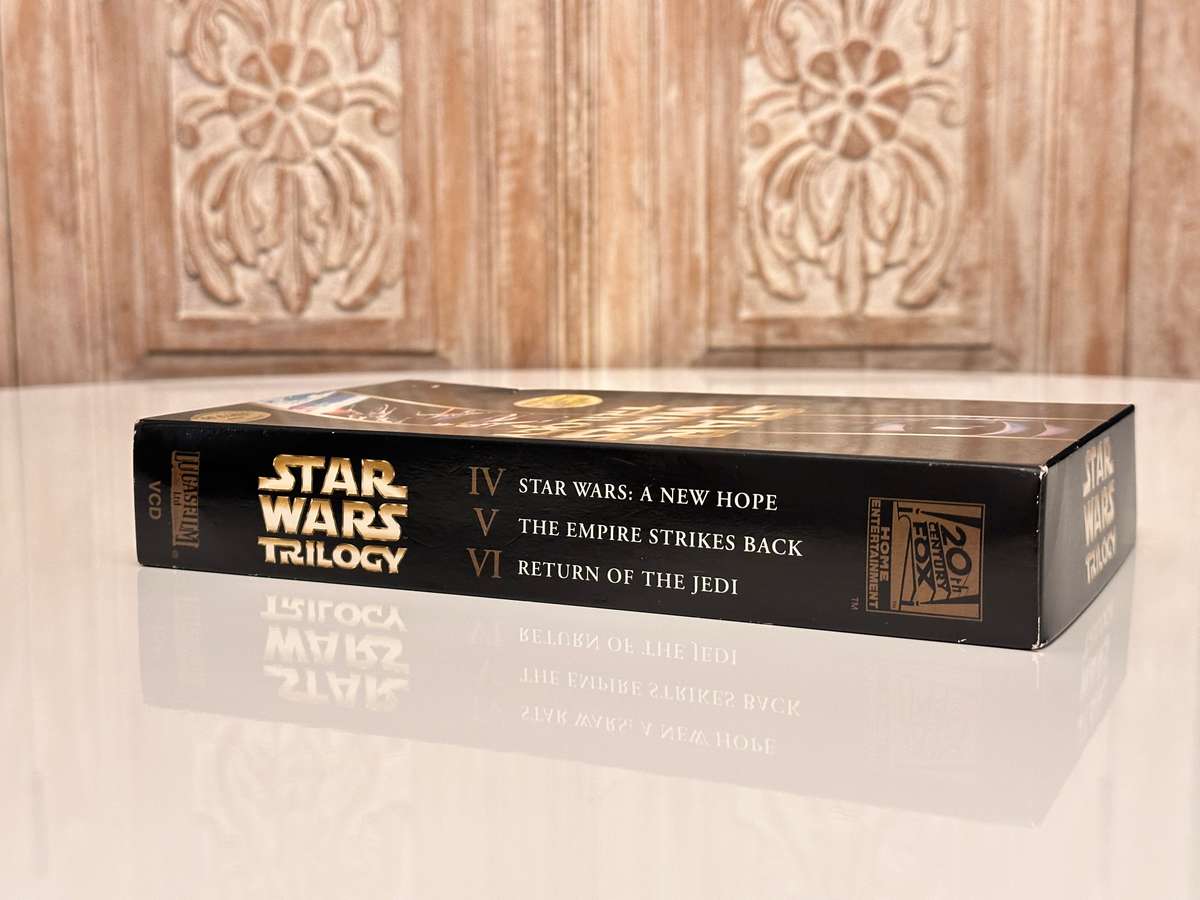 Rare 1997 Vintage Star Wars Trilogy Collection