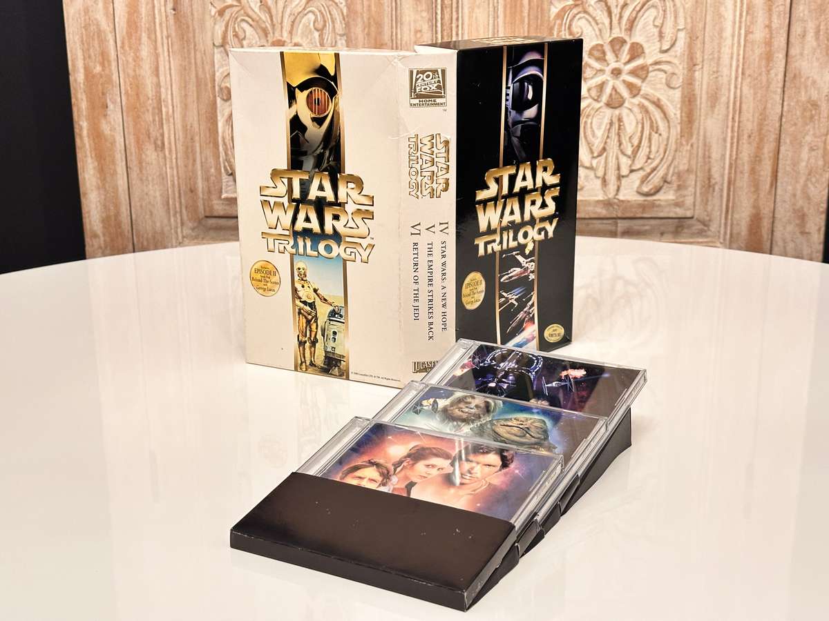 Rare 1997 Vintage Star Wars Trilogy Collection