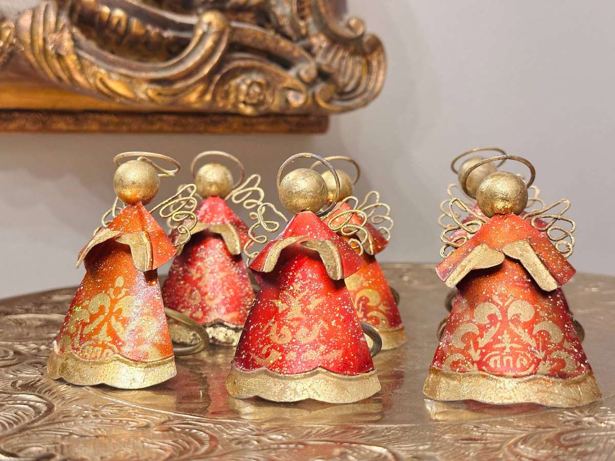 Exquisite Statement Angel Napkin Ring Set