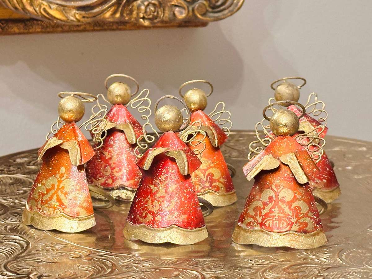 Exquisite Statement Angel Napkin Ring Set