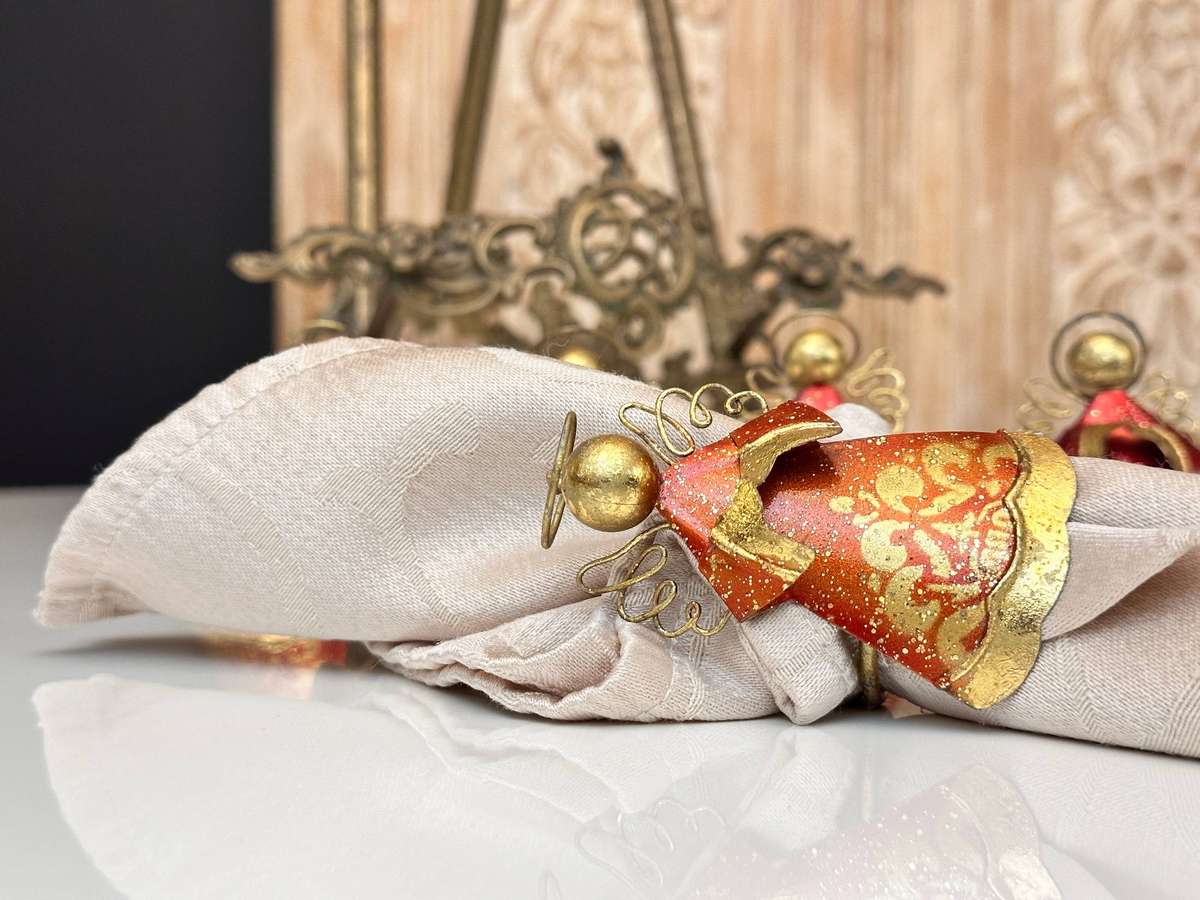 Exquisite Statement Angel Napkin Ring Set