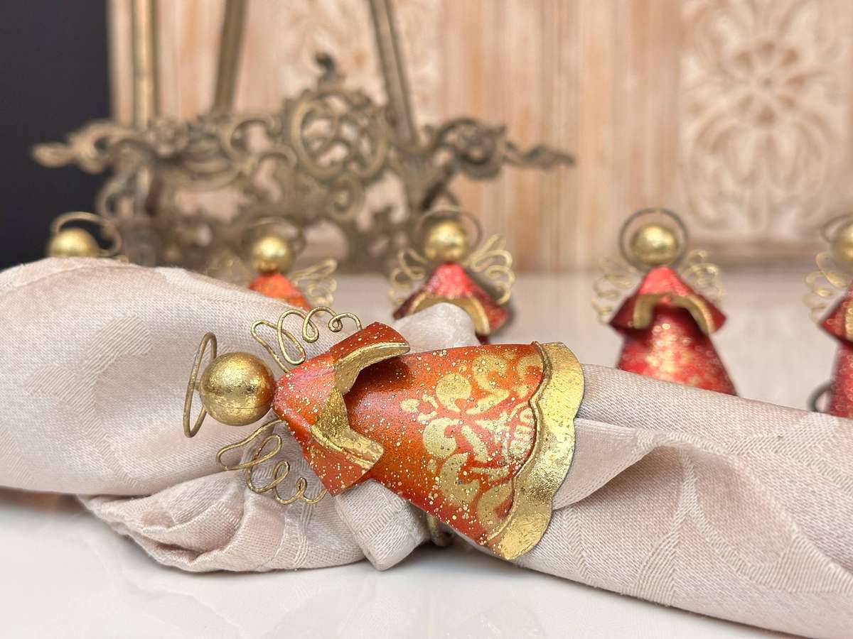 Exquisite Statement Angel Napkin Ring Set
