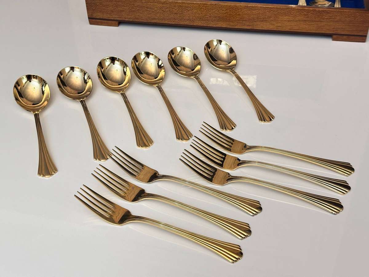 Eetrite 24 Carat Gold Plated Vintage Cutlery Set in Original Wooden Case