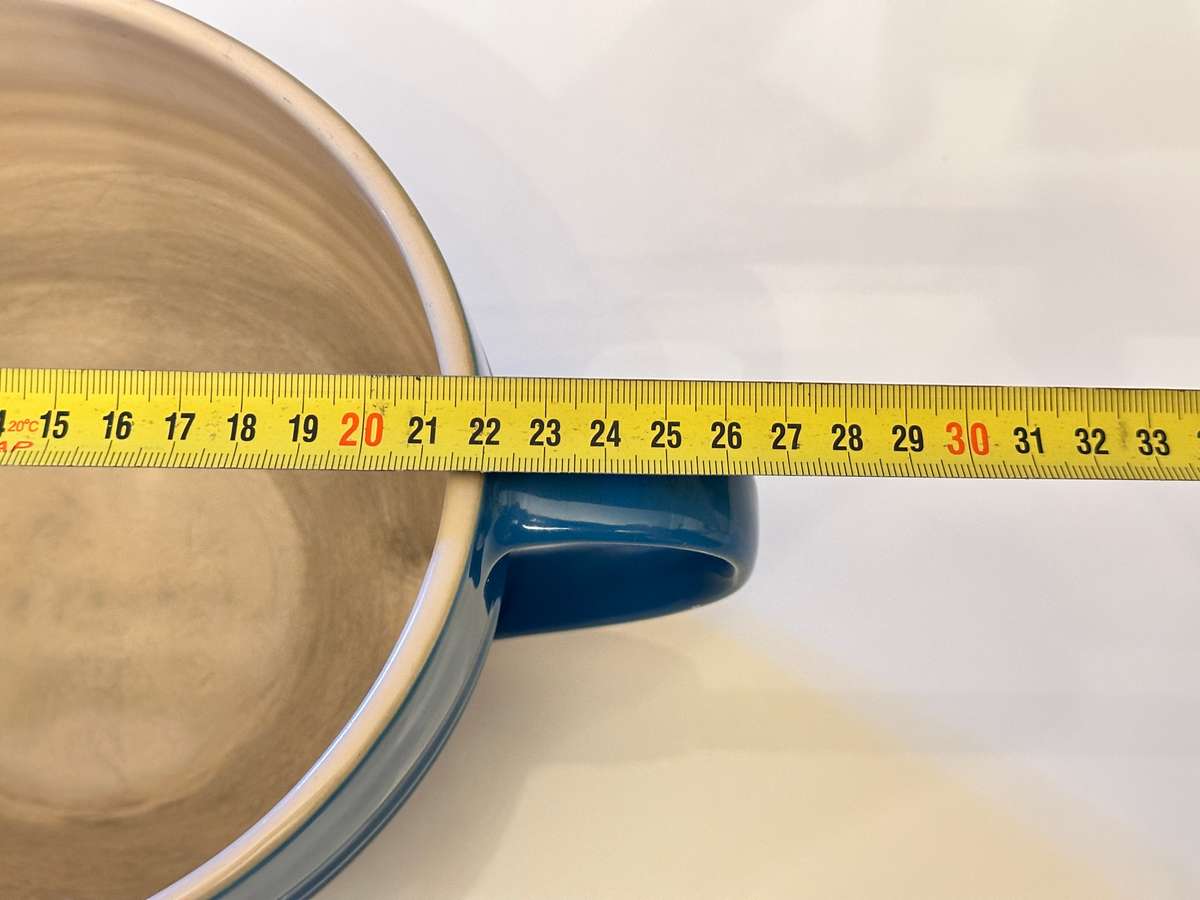 Le Creuset Large Stoneware Mixing / Pouring Bowl