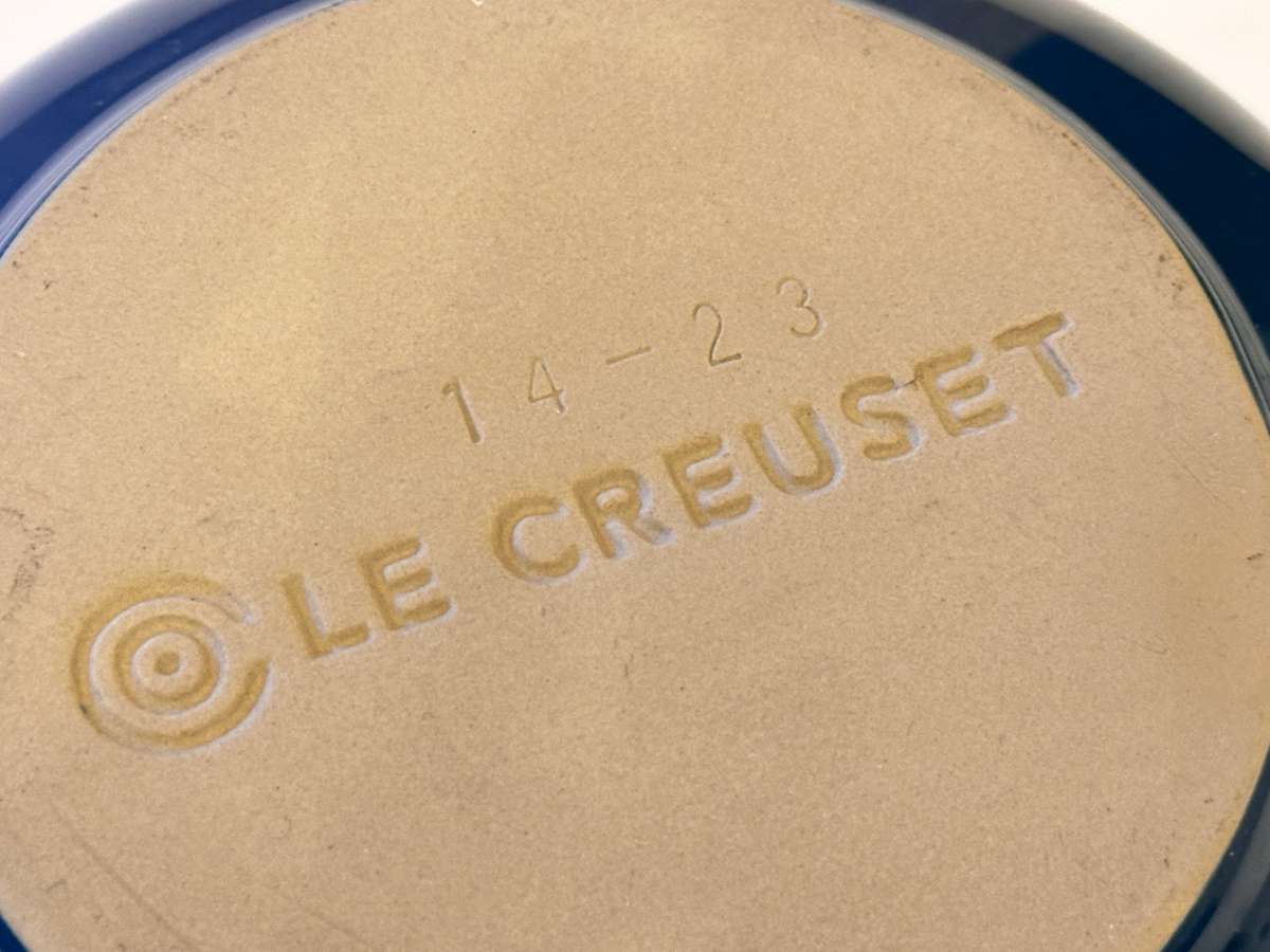 Le Creuset Large Stoneware Mixing / Pouring Bowl